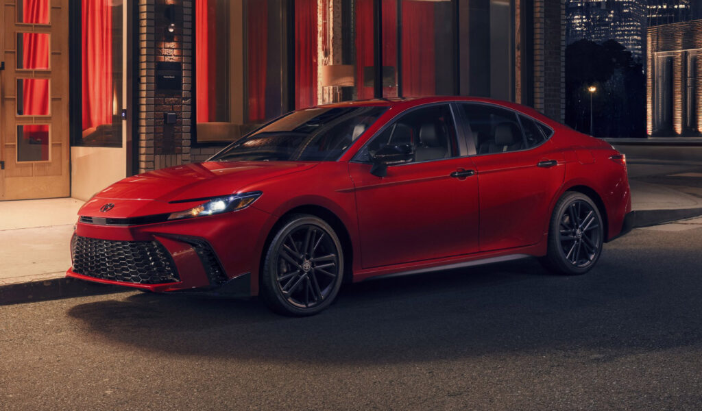 Kia Isn’t Replacing The K5 For 2028, It’s Copying Toyota’s Camry Playbook Instead