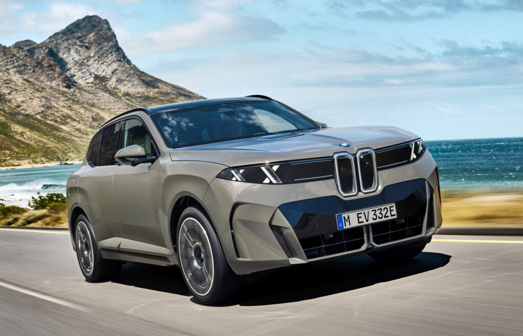 BMW продав свій 2-мільйонний електромобіль, і Європа хоче ще більше, навіть якщо Америка — ні