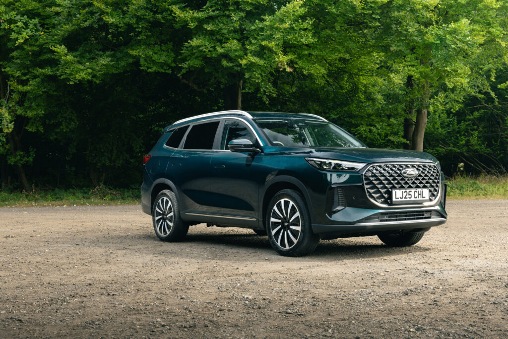 Chery Tiggo 8 — одна з популярних китайських моделей у Британії