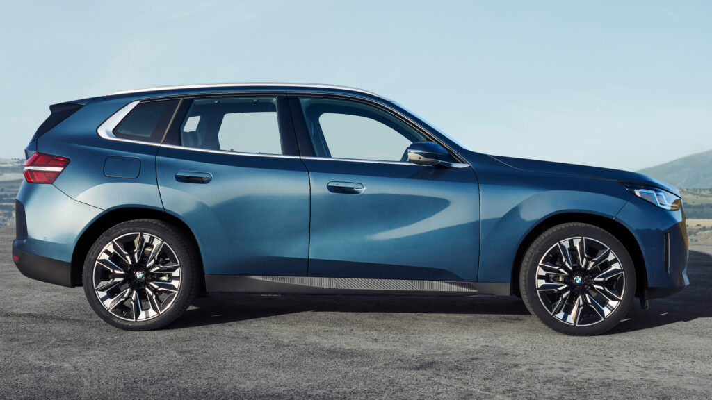 13 американських BMW X3 можуть мати проблеми з кермом