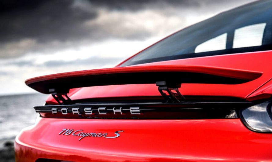 Очільник Porsche відстояв електромобіль 718 і придивляється до моделі, що буде вищою за 911