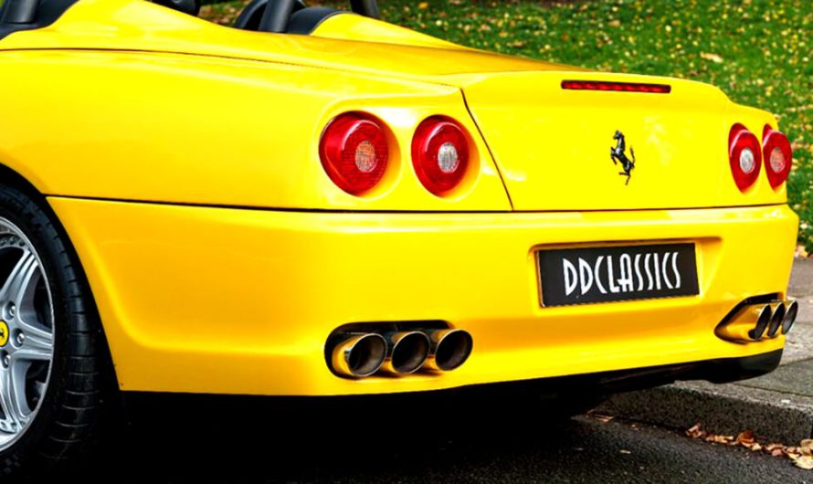 Цей Ferrari V12 Barchetta двічі дораховує до шести: спершу шість вихлопних патрубків, потім шість передач на відкритій кулісі