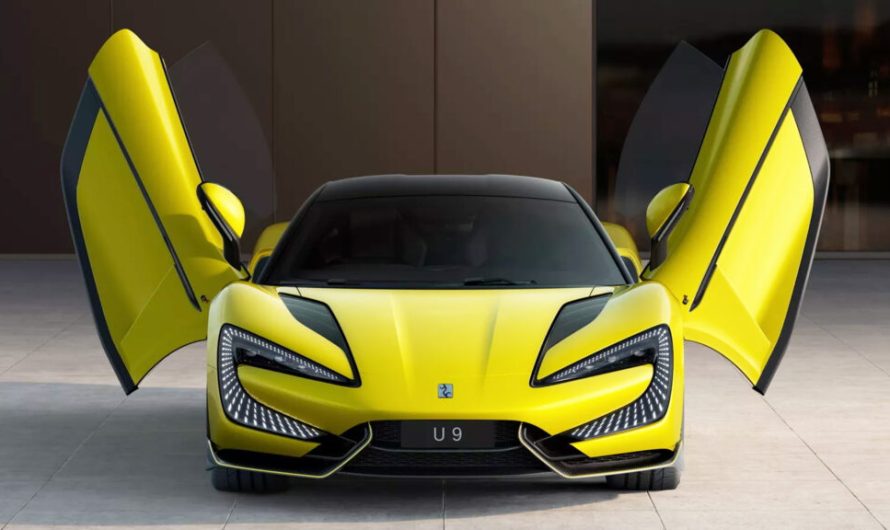 Очільник Lamborghini запевняє: китайським електричним суперкарам не здолати емоцій «розлючених биків»