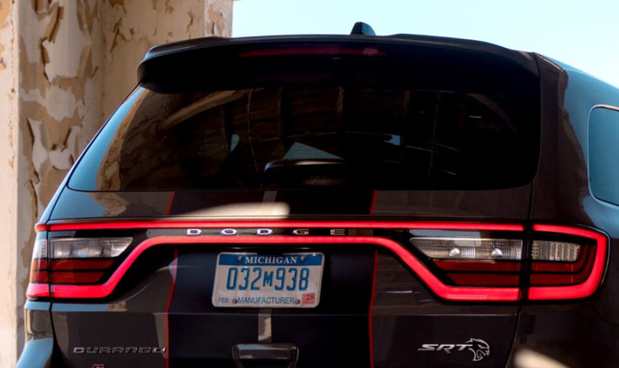 Попри два відкликання, спойлер Dodge Durango так і не лишається опущеним