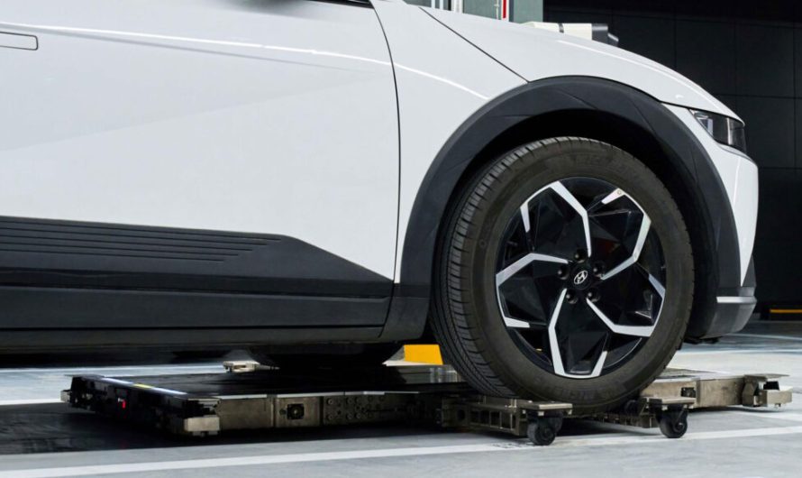Роботизована система паркування Hyundai дає змогу наявним гаражам приймати у півтора раза більше автомобілів