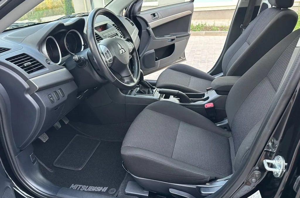 Mitsubishi Lancer X 2010