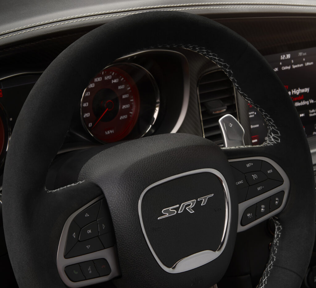 Dodge Challenger Hellcat Jailbreak