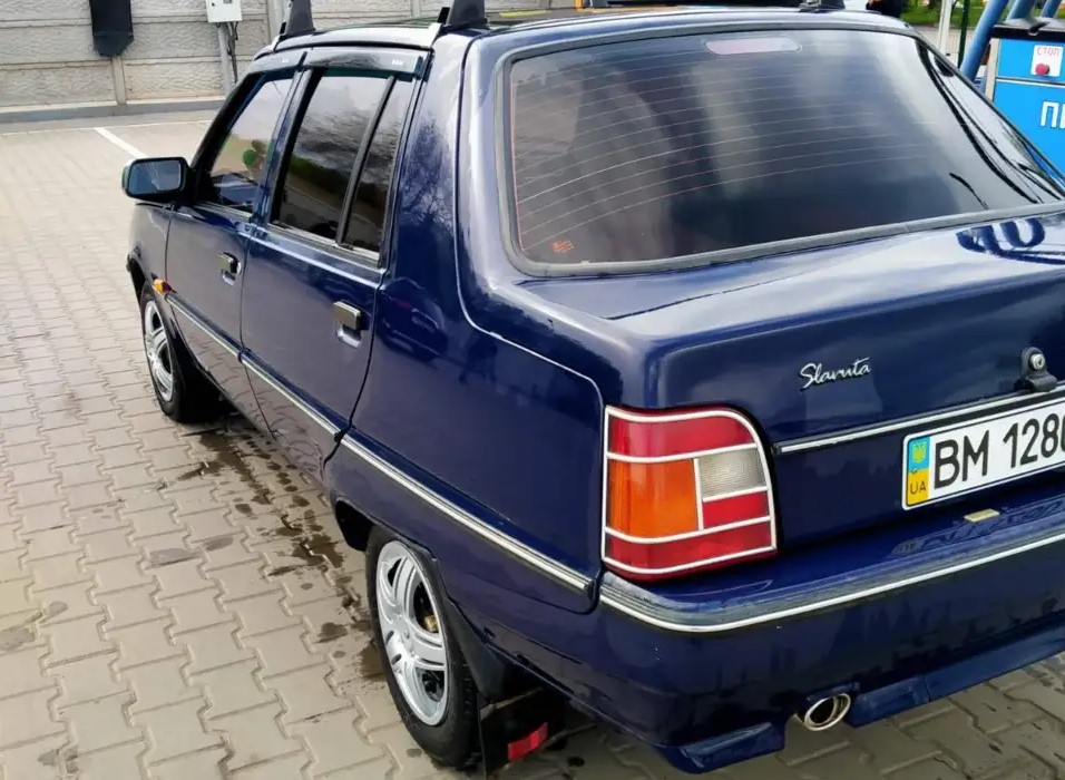 ЗАЗ 1103 «Славута»