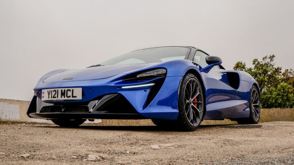 McLaren Artura Spider