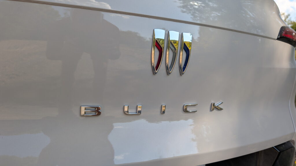 Buick Envista ST 2026 ззаду