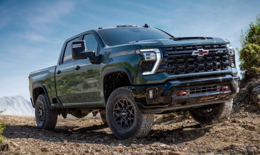 Свіжий 8,3-літровий V8 Дюрамакс від Дженерал Моторс має настільки великий крутний момент, що здатен зрушити планету та витіснити Форд із першого місця