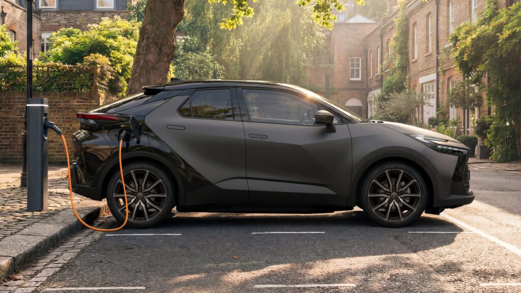 Задня частина Toyota C-HR GR Sport