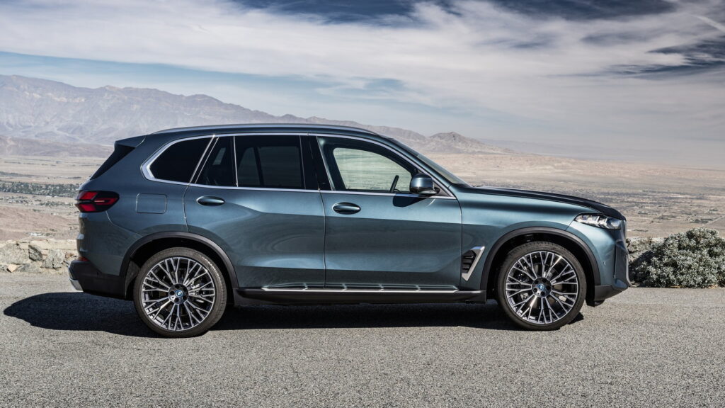 BMW X5, схожий на викрадений автомобіль