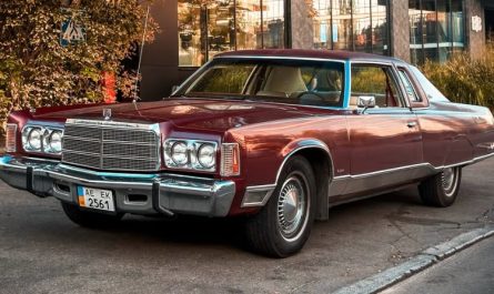 Chrysler New Yorker Coupe Brougham