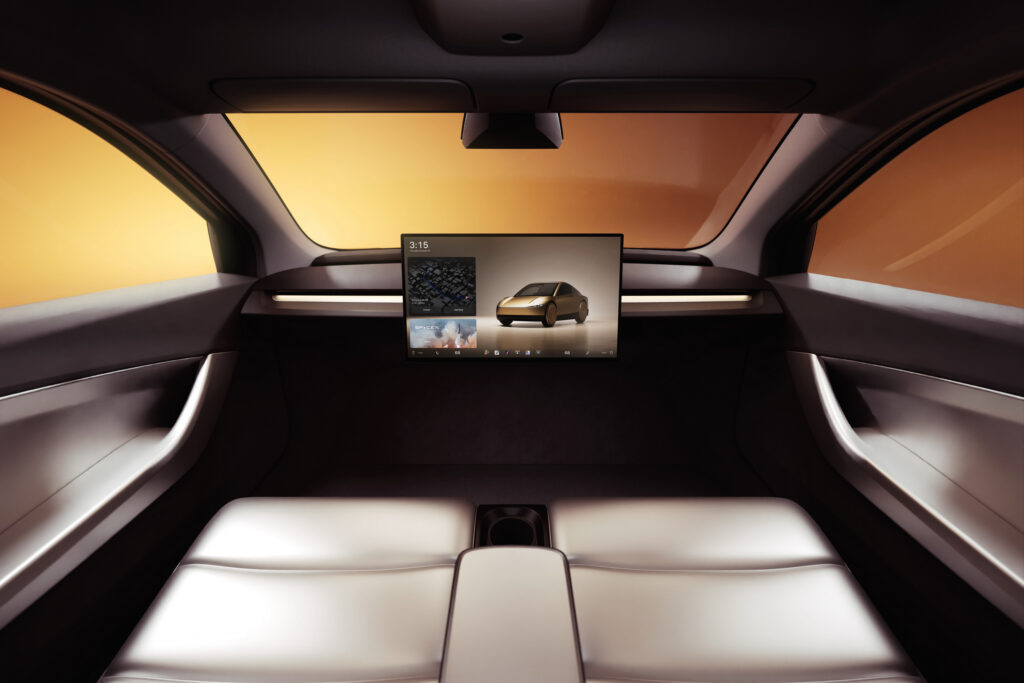 Tesla Cybercab на дорозі