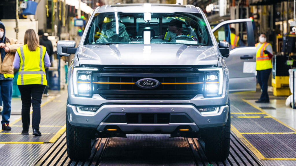 Ford F-150 на виробництві
