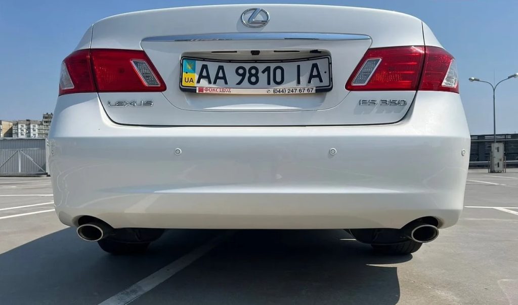 Lexus ES