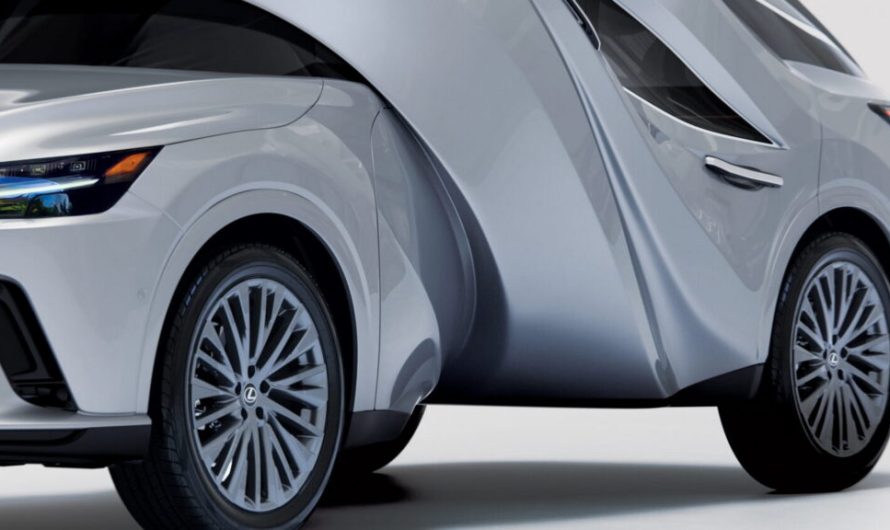 У реальності хтось застосував до Lexus фотошопівський інструмент викривлення