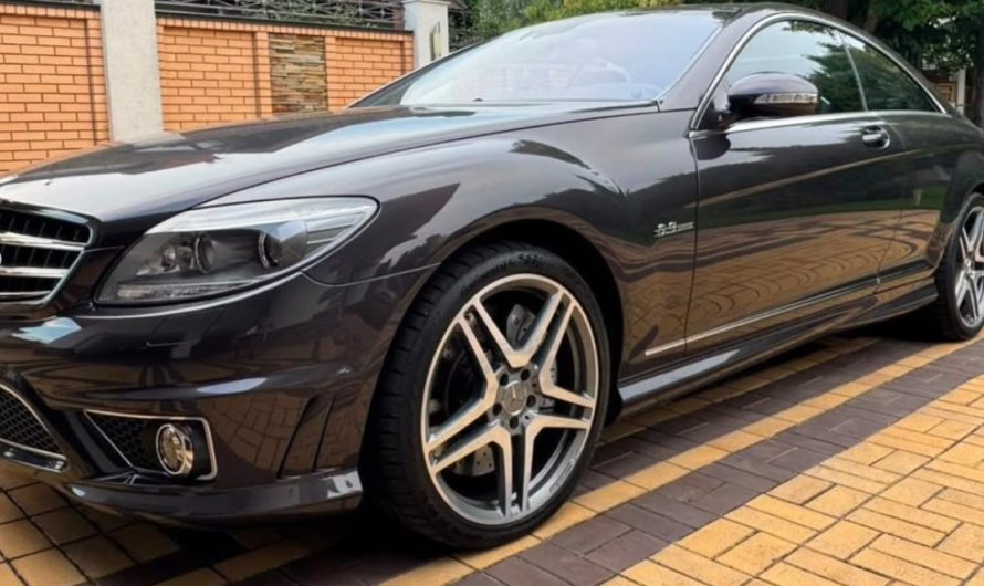 Офіційний Mercedes-Benz CL 63 AMG C216 з пробігом 5391 км продають у Києві: яка цiна (фото) 
