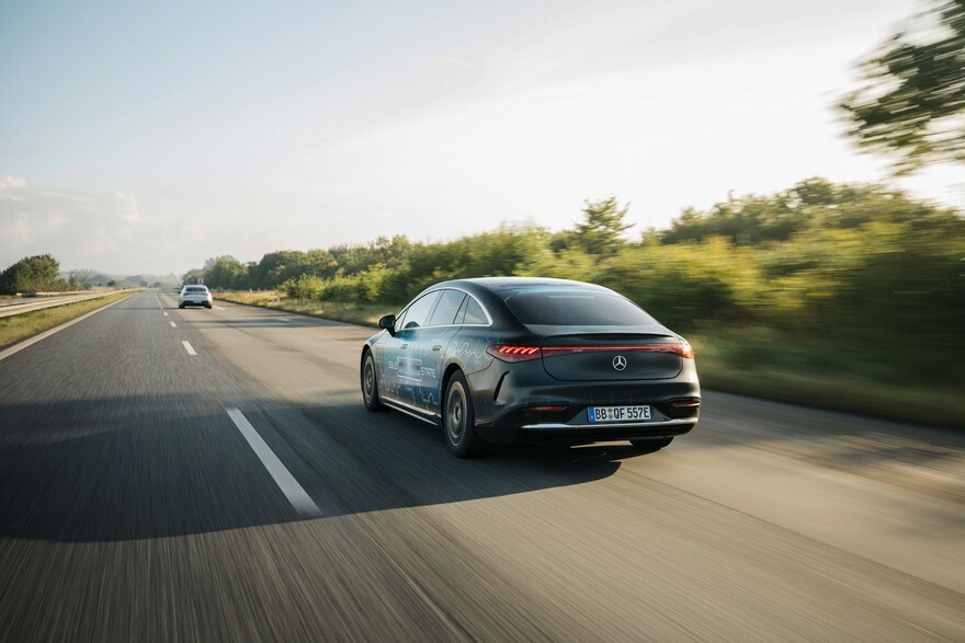 Mercedes-Benz EQS на тестах