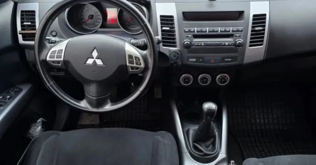 Mitsubishi Outlander 2008