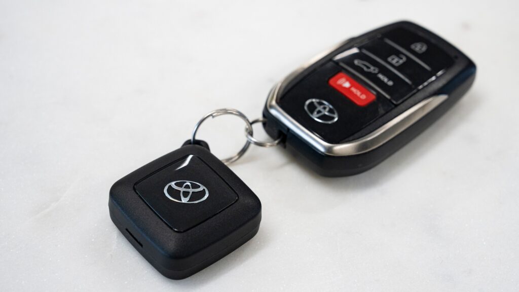 Імобілайзер Toyota для Land Cruiser