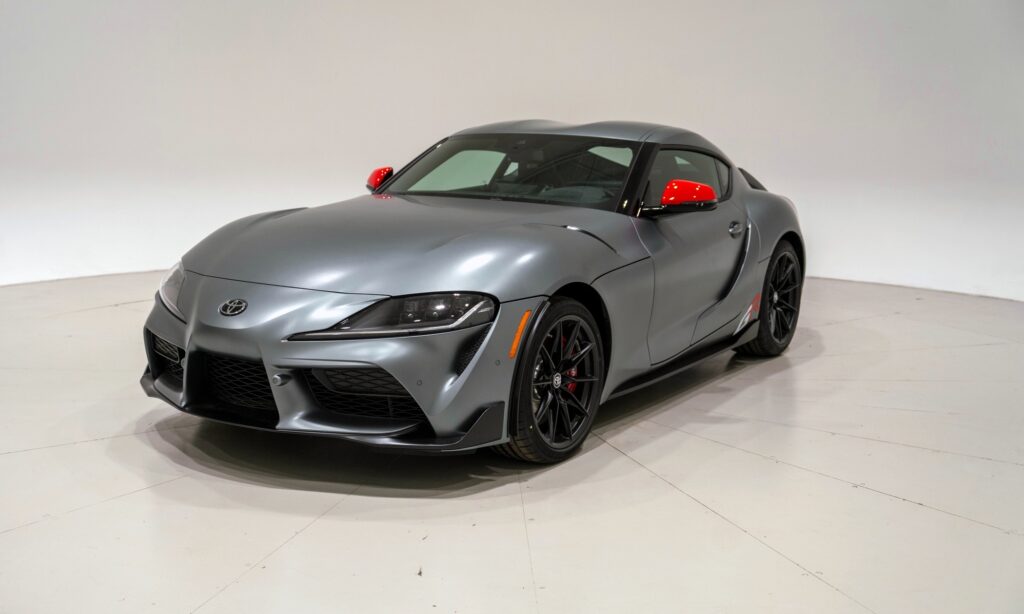 Финальная Toyota GR Supra MkV едет на аукцион