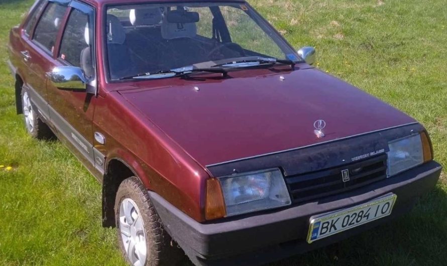 Капсулу часу ВАЗ 21099 з пробігом лише 8000 км продають на Рівненщині: яка ціна