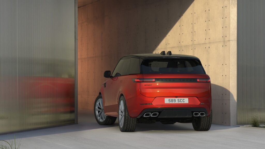Власнику цього Range Rover Sport, виготовленого 16 лютого, справді не пощастило