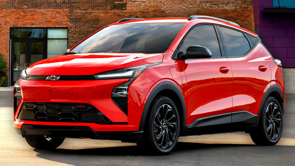 Новий Chevy Bolt потрібно виправити, поки він стоїть на дилерських майданчиках