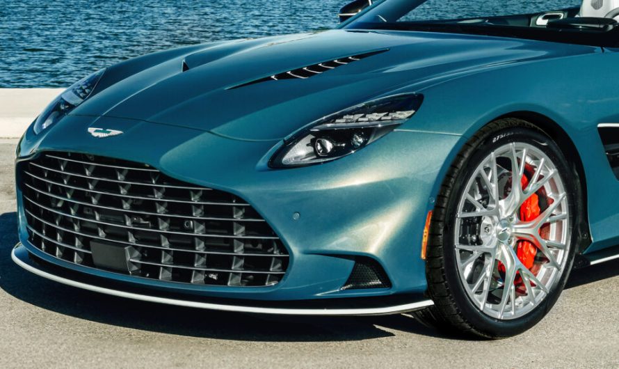 Aston Martin визнає, що гальмує перехід на електромобілі, залишаючись вірним V8 і V12