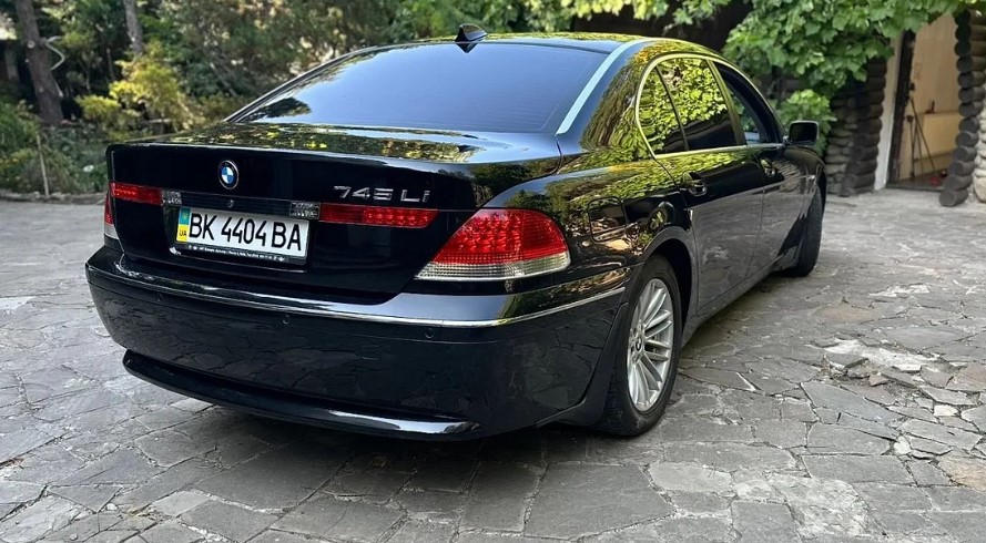 BMW 7 Series E65