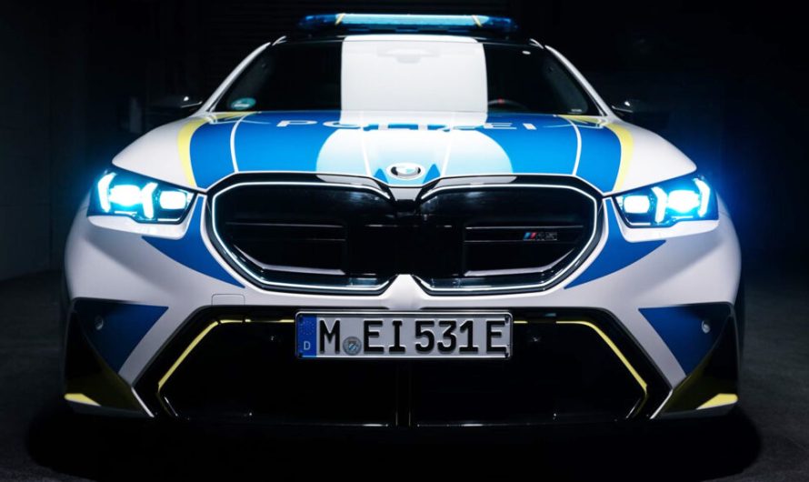 Поліцейський універсал BMW M5 примусить кримінальників дрижати від переляку