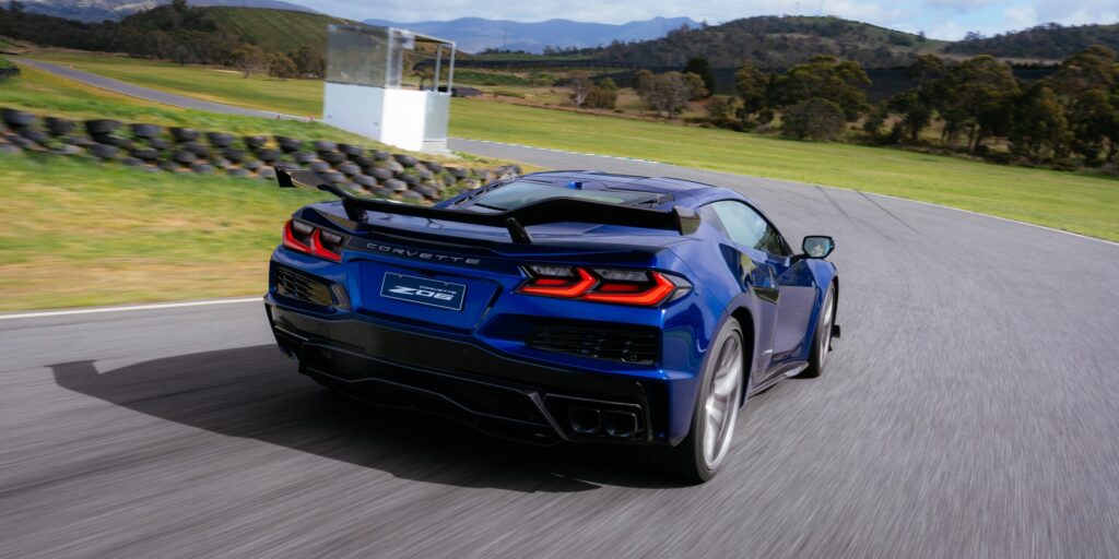Corvette Stingray і Z06 на треку