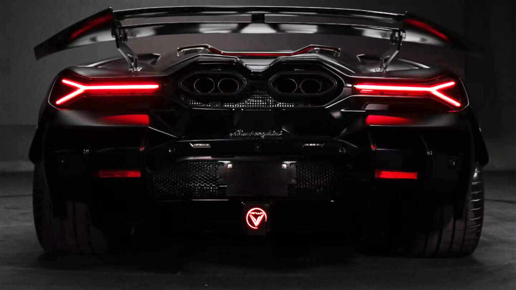 Це те, що буває, якщо вважати Lamborghini Revuelto недостатньо сміливим