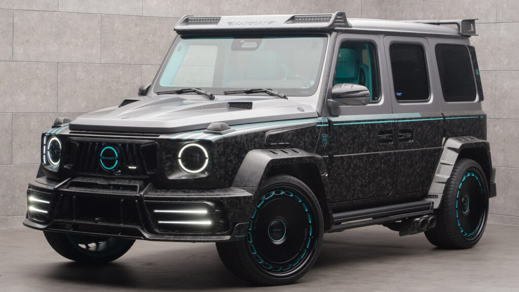 Mansory G-Class із бірюзовим салоном і вуглеволокном
