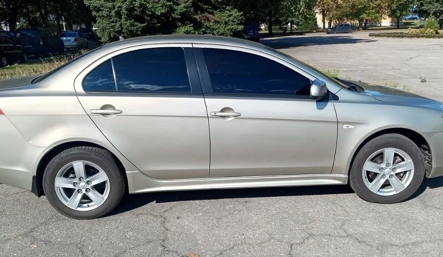 Mitsubishi Lancer X 2008 з 50000 км пробігу продають за гарну ціну (фото)