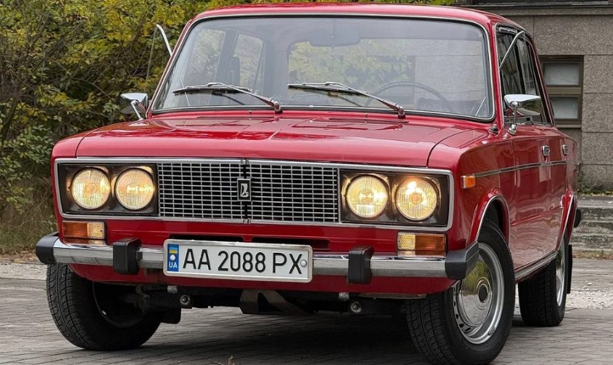 48-річний ВАЗ-2106 у стані капсули часу продають у Запоріжжі за шалений цінник (фото)