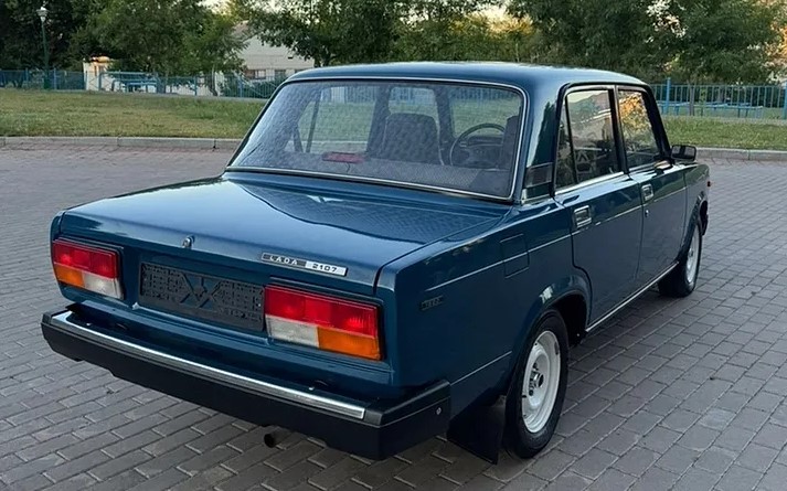 ВАЗ-2107 2004