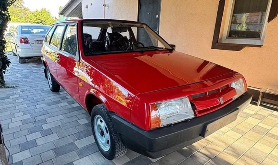 Капсулу часу ВАЗ-2109 1988 року з пробігом лише 2000 км продають у Дніпрі (фото)